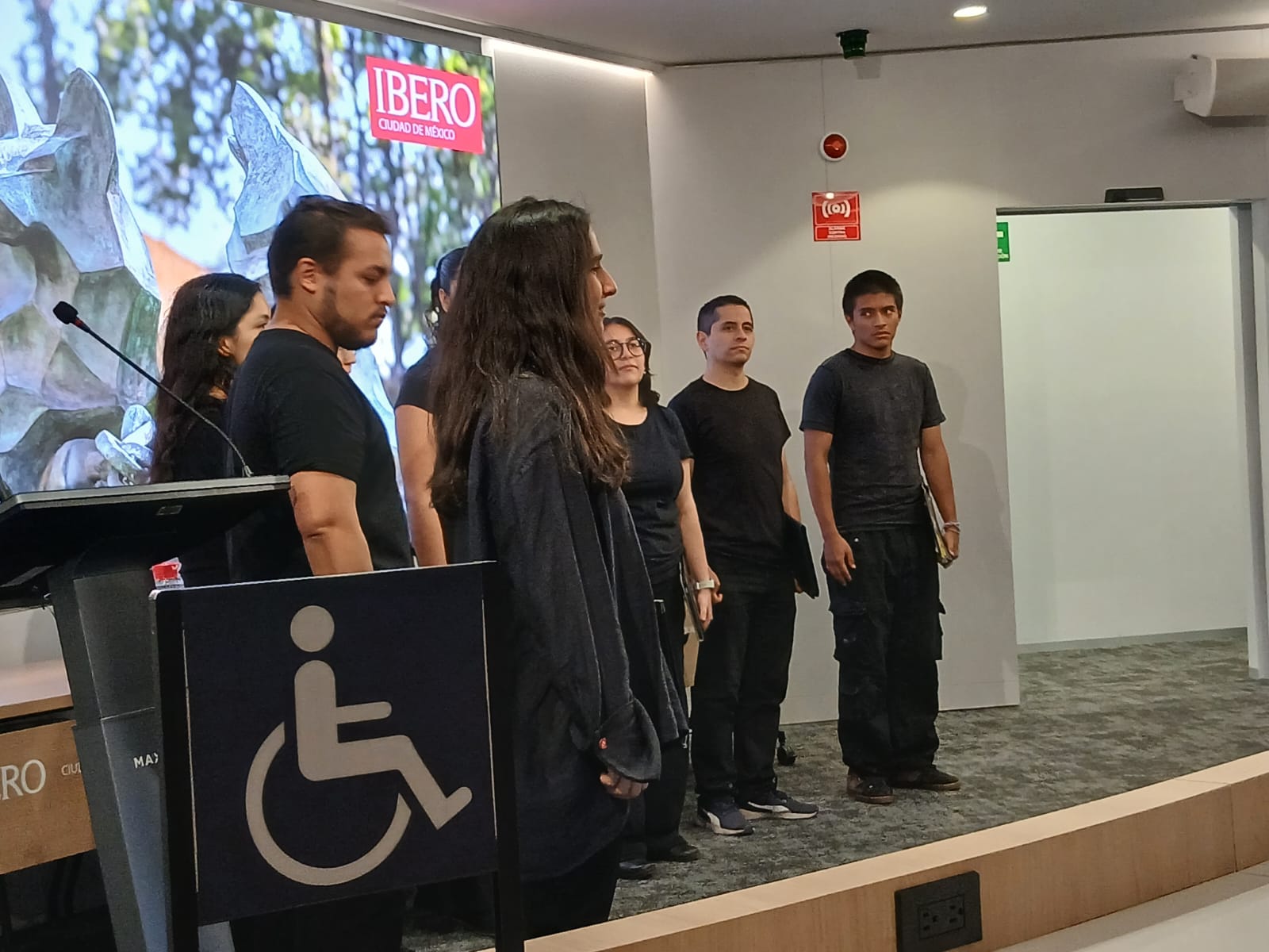 Mesa de análisis: La atención educativa a niñas y niños en situación de movilidad: retos y rutas de política educativa.